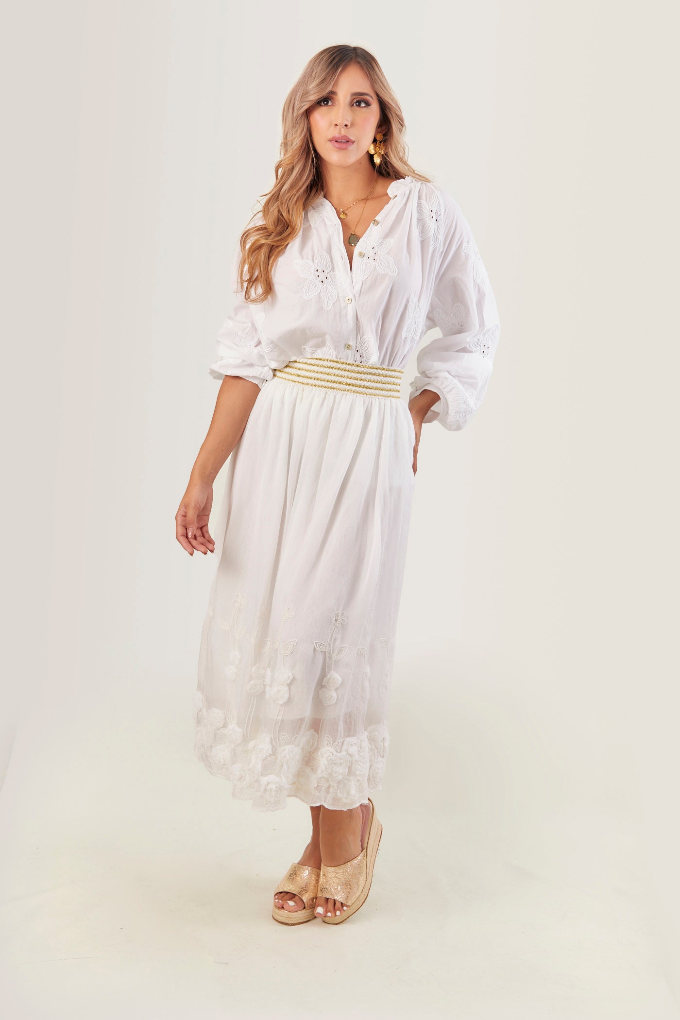 Blusa Flores Bordadas