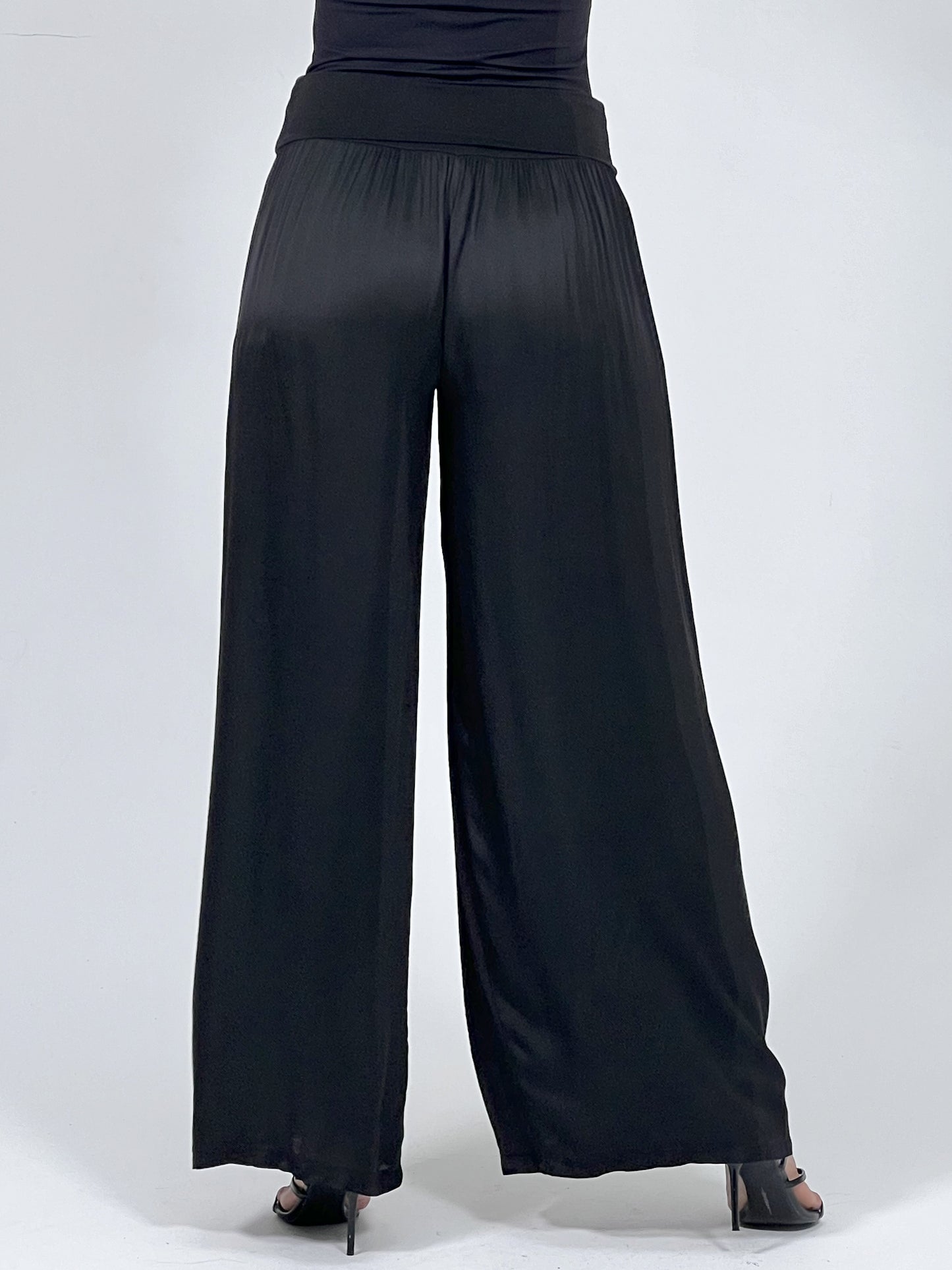 Pantalón Esencial Negro